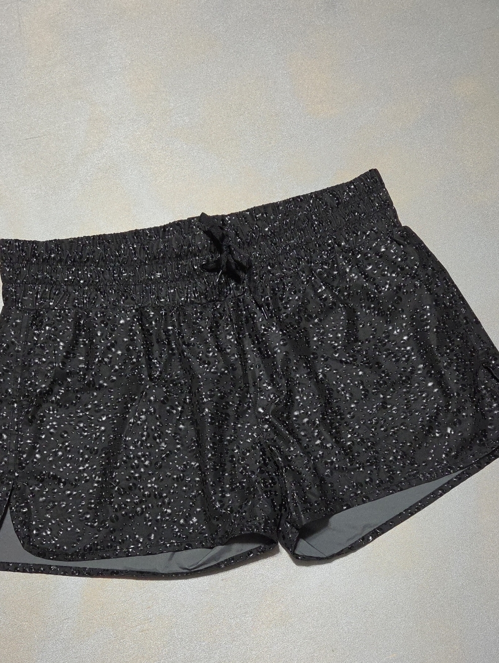ZYIA Black Speckle Athletic Shorts NWOTS